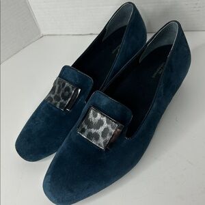 Ros Hommerson Navy Blue Treasure Loafers with Black Silver Accent size 9 Narrow